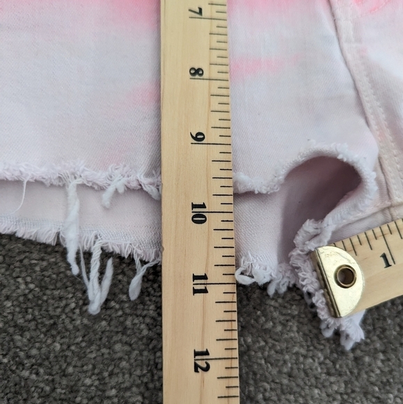 Bdg high rise cheeky neon pink and white tie dye denim jean shorts waist 25 - Picture 8 of 10